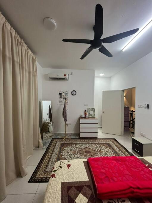 Hadeerna Homestay - Double Storey Terrace Chemor Екстер'єр фото